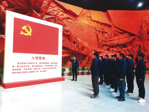 ������������ֵ���˾����������Ŀ��֧����չ�������ɽ����� ��������֮�������⵳���˶�